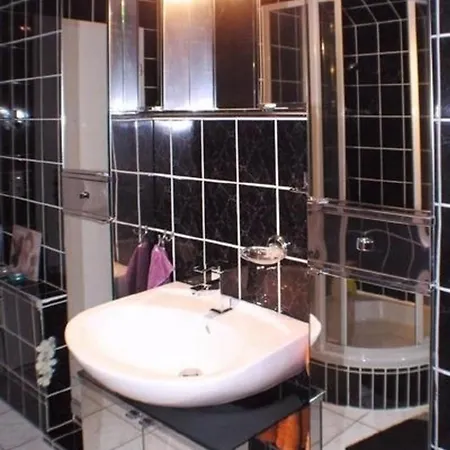 Gemutliche Ferienwohnung Im Thuringer Wald, Nahe Des Rennsteigs - Pure Erholung Apartment